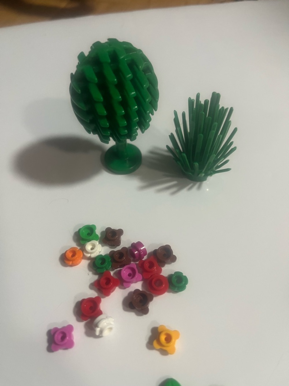 Lego Green Trees, Grass and Assorted Flower, leaves, cherries toy bundle / lot
